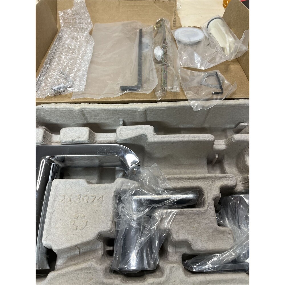 MOEN T6708 GENTA LX CHROME 2-HANDLE LOW-ARC BATHROOM FAUCET